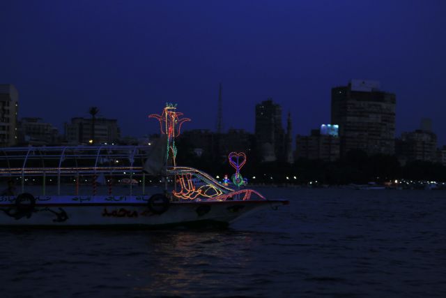 Βίντεο «γκέι γάμου» στο Νείλο οδηγεί οκτώ Αιγυπτίους στο δικαστήριο